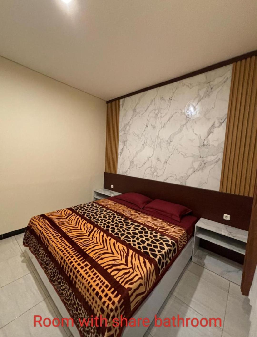 Chacha Homestay&Dormitory Ruteng Exterior foto